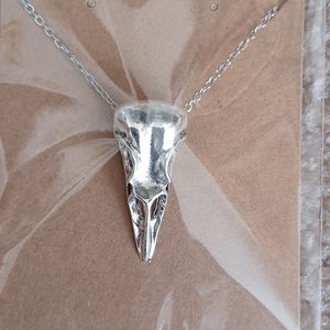 Skull necklace